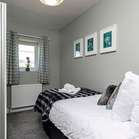 Auckland View - A Comfy & Spacious 4Bed With Views Coundon Kültér fotó