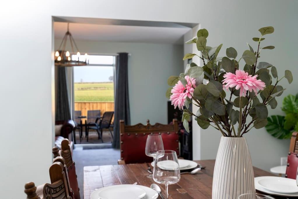 Auckland View - A Comfy & Spacious 4Bed With Views Coundon Kültér fotó